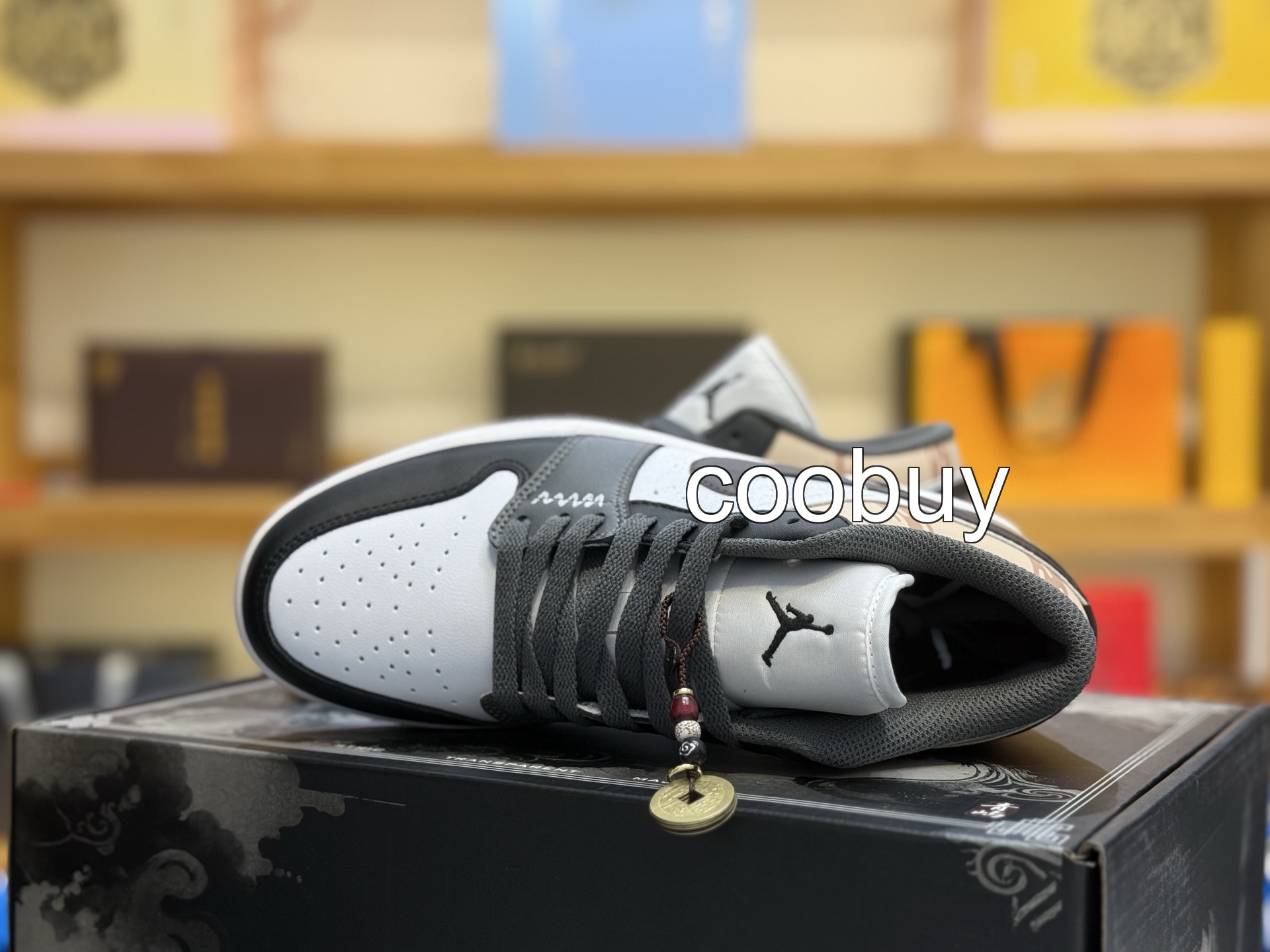 Replica fake trainers Nike Air Jordan 1 Low Horse Year - Image 5