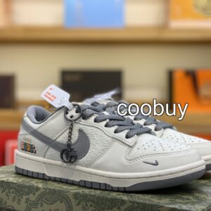 Replica fake trainers Nike Dunk SB Low Custom DIY