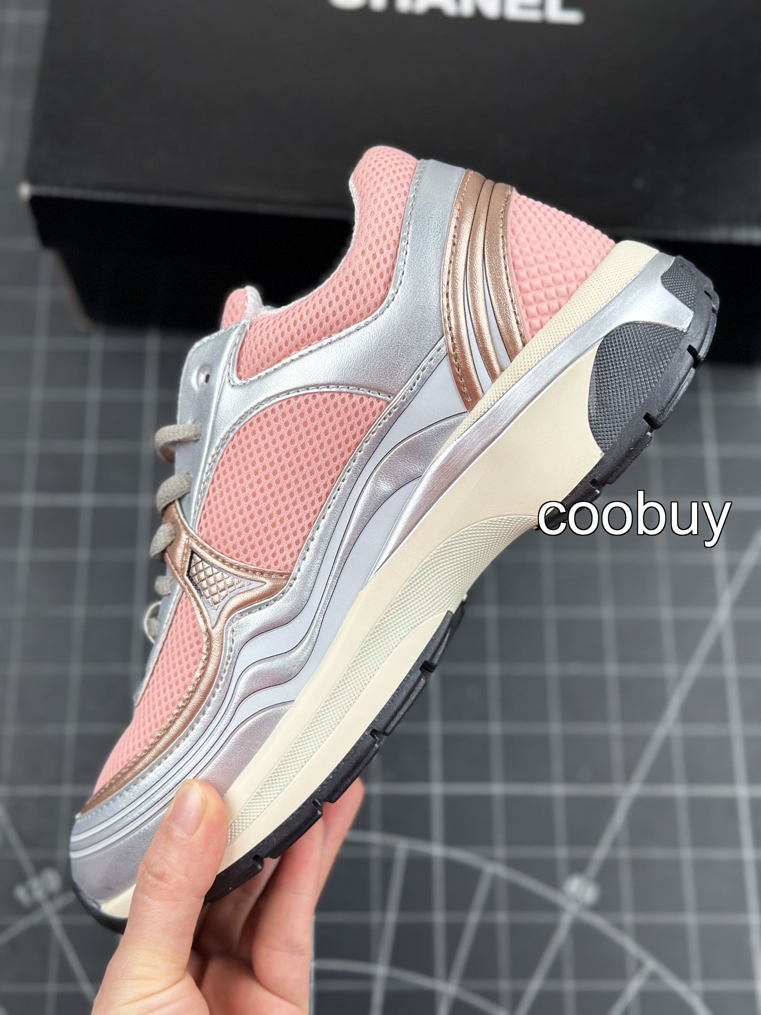 Replica chanel shoe box real vs fake Chanel Sneakers - Image 3