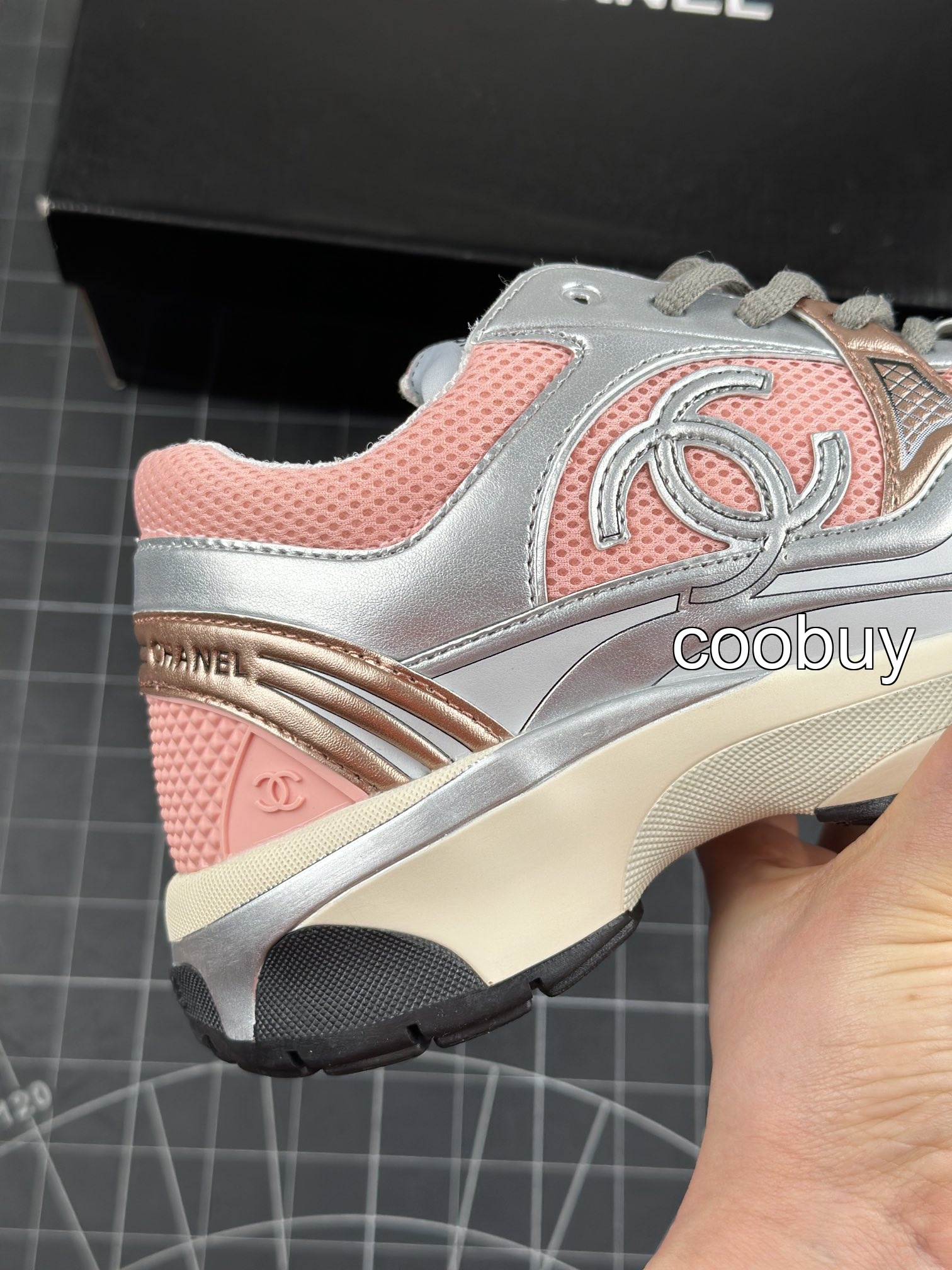 Replica chanel shoe box real vs fake Chanel Sneakers - Image 5