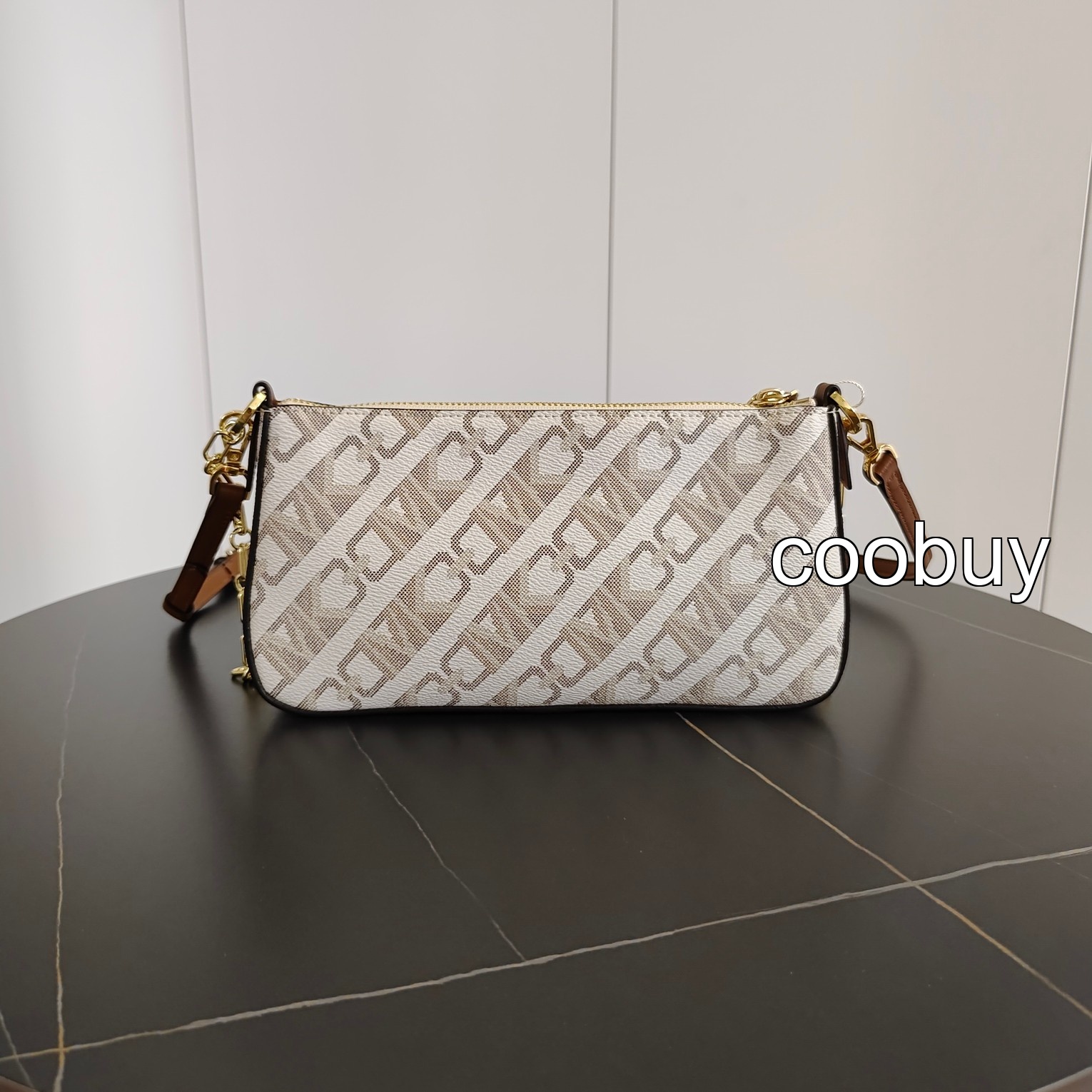 Replica fake michael kors bag Michael Kors MK Logo Black - Image 3