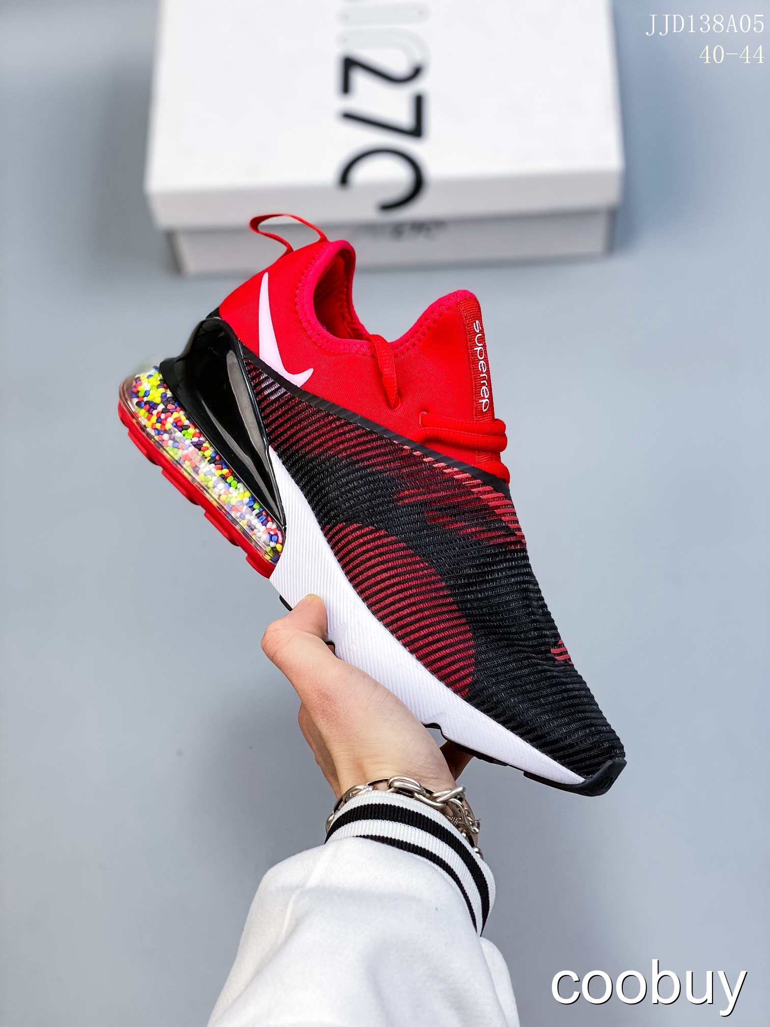 does laced sell fake shoes