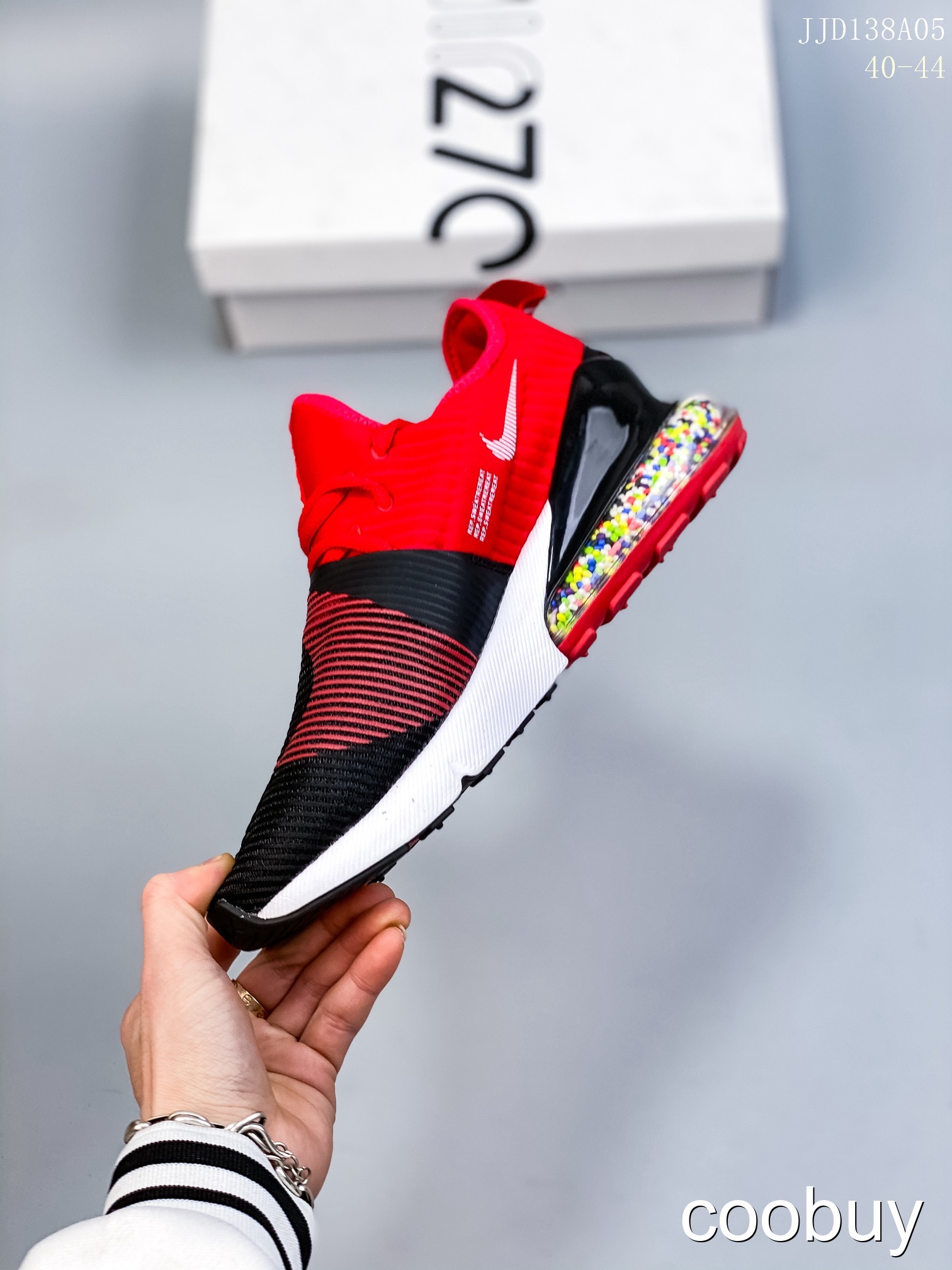 does laced sell fake shoes