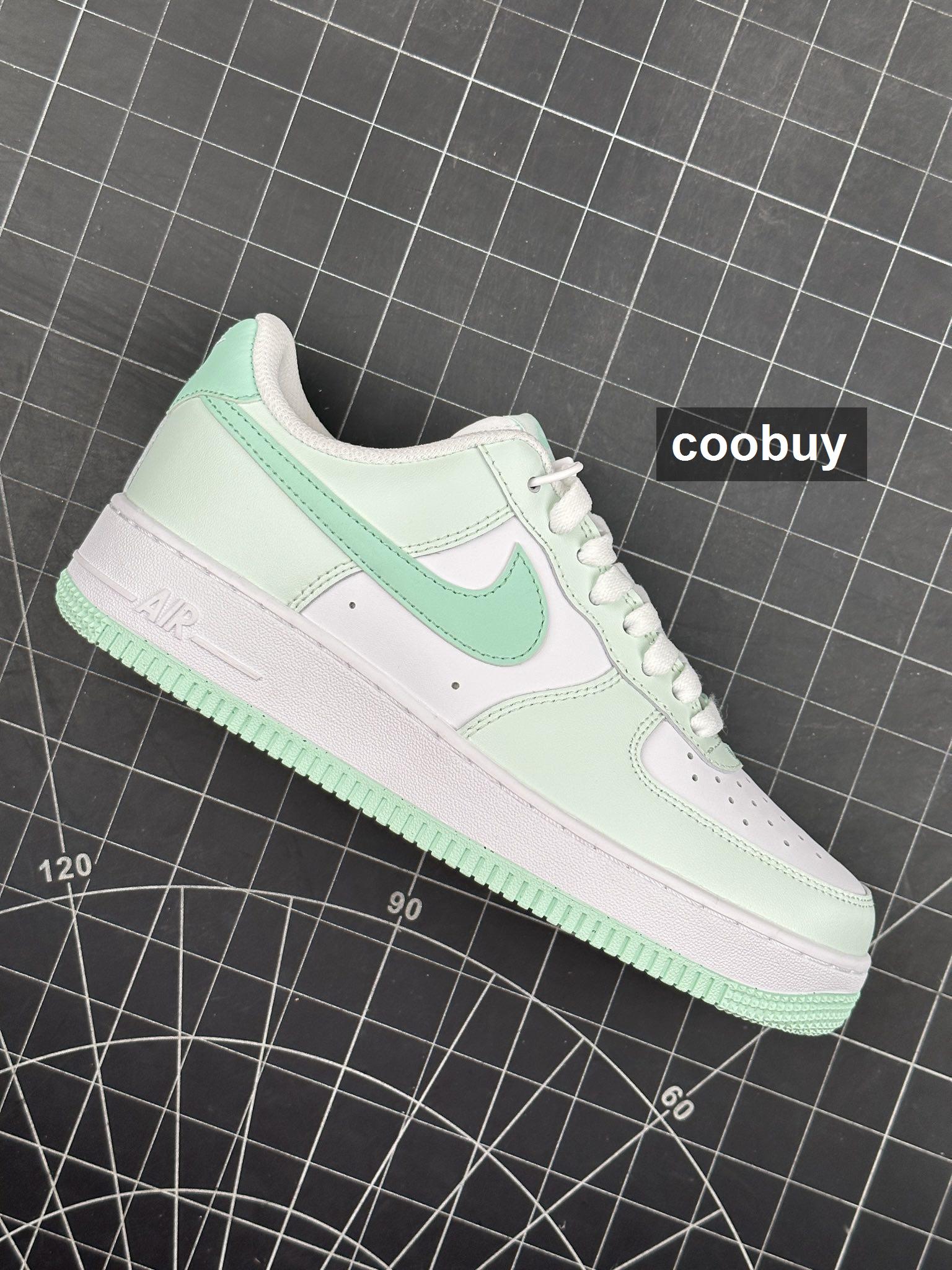 fake sneakers - Nike Air Force 1